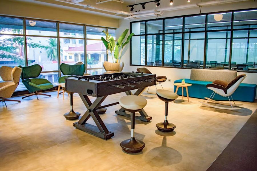 2. Take a break in the dedicated game area of GreatWork Studio