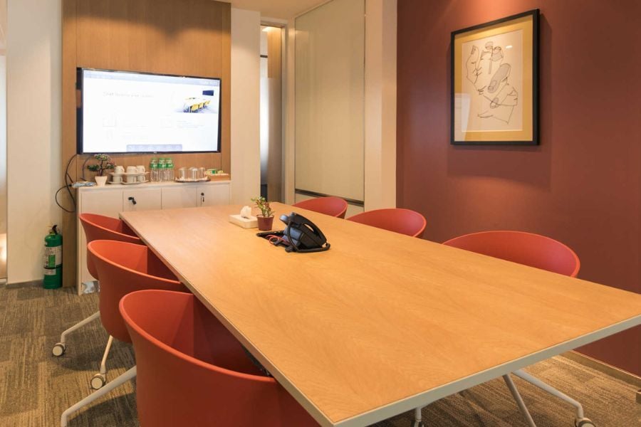 3. Beautiful serviced office in Regus-GT Tower