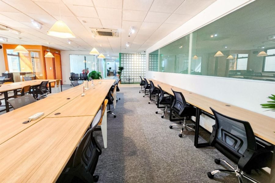 6. The workspace at Zero-Ten Park is well-equipped & modern