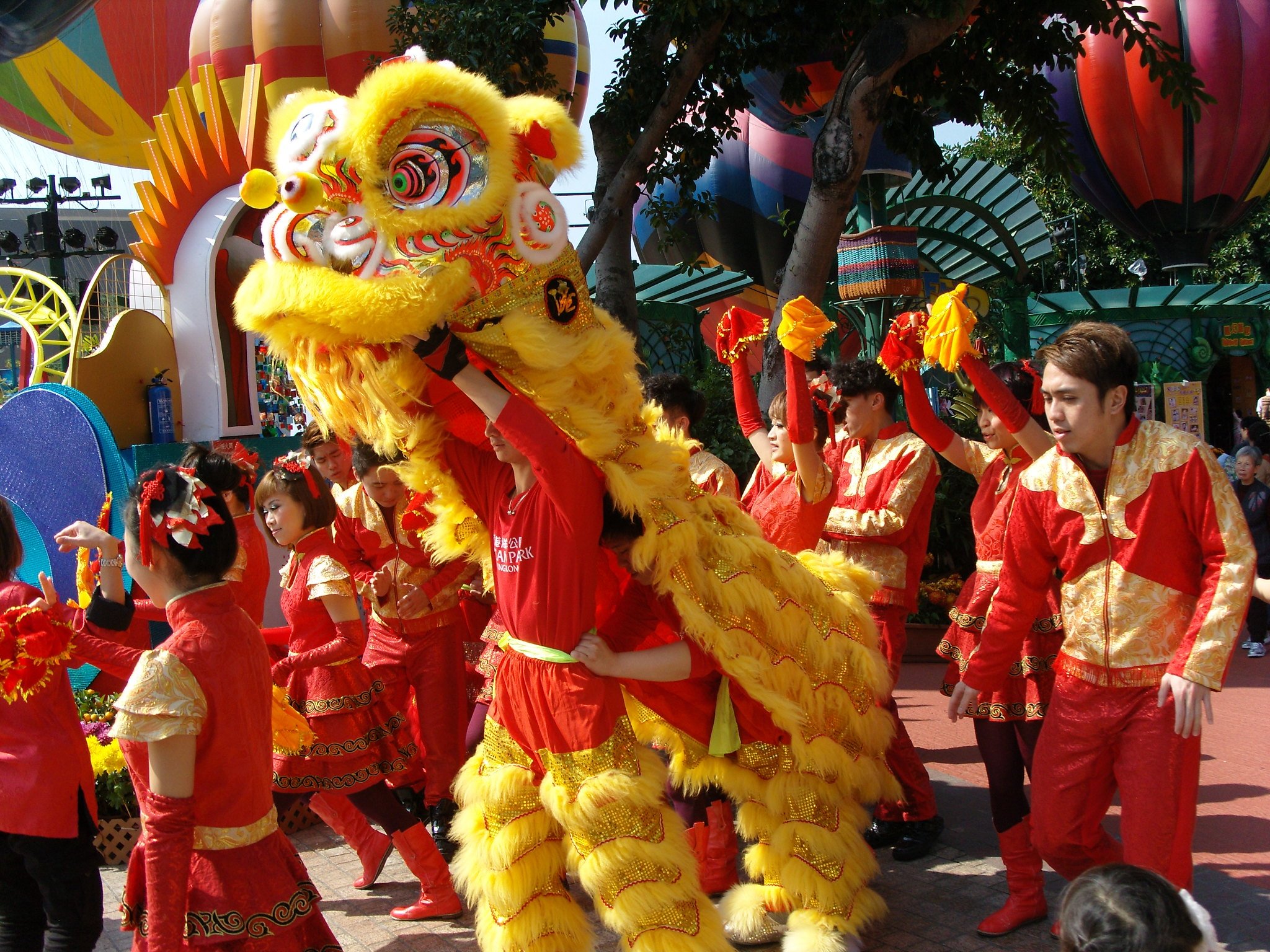 lion dance chinese new year in the office