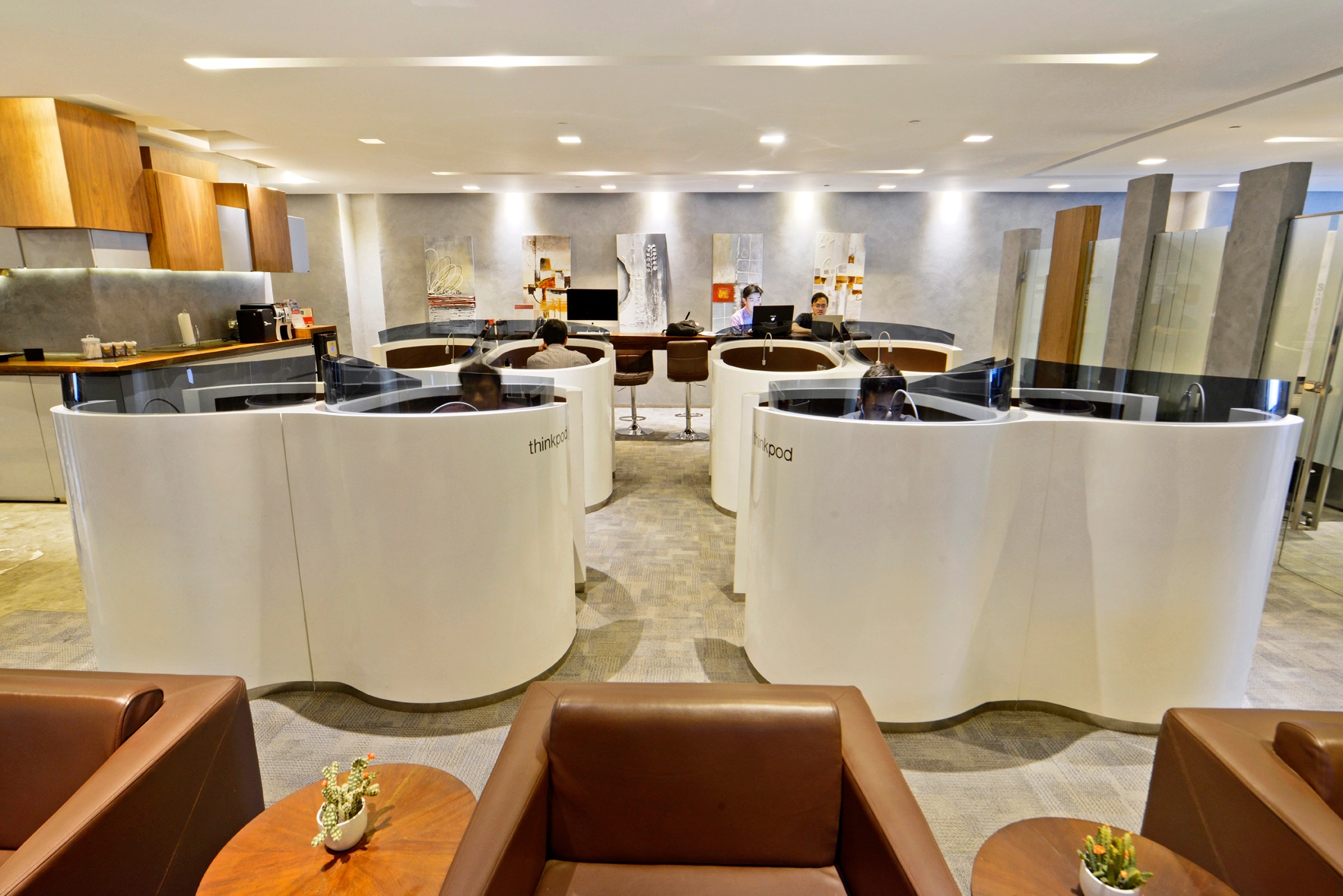 Beltway business lounge__