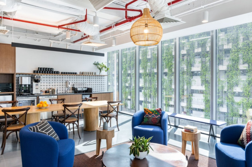 Office rental prices in Singapore vary widely by area & building type